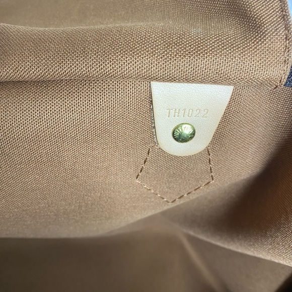 Louis Vuitton Monogram Speedy 40 - Picture 13 of 15